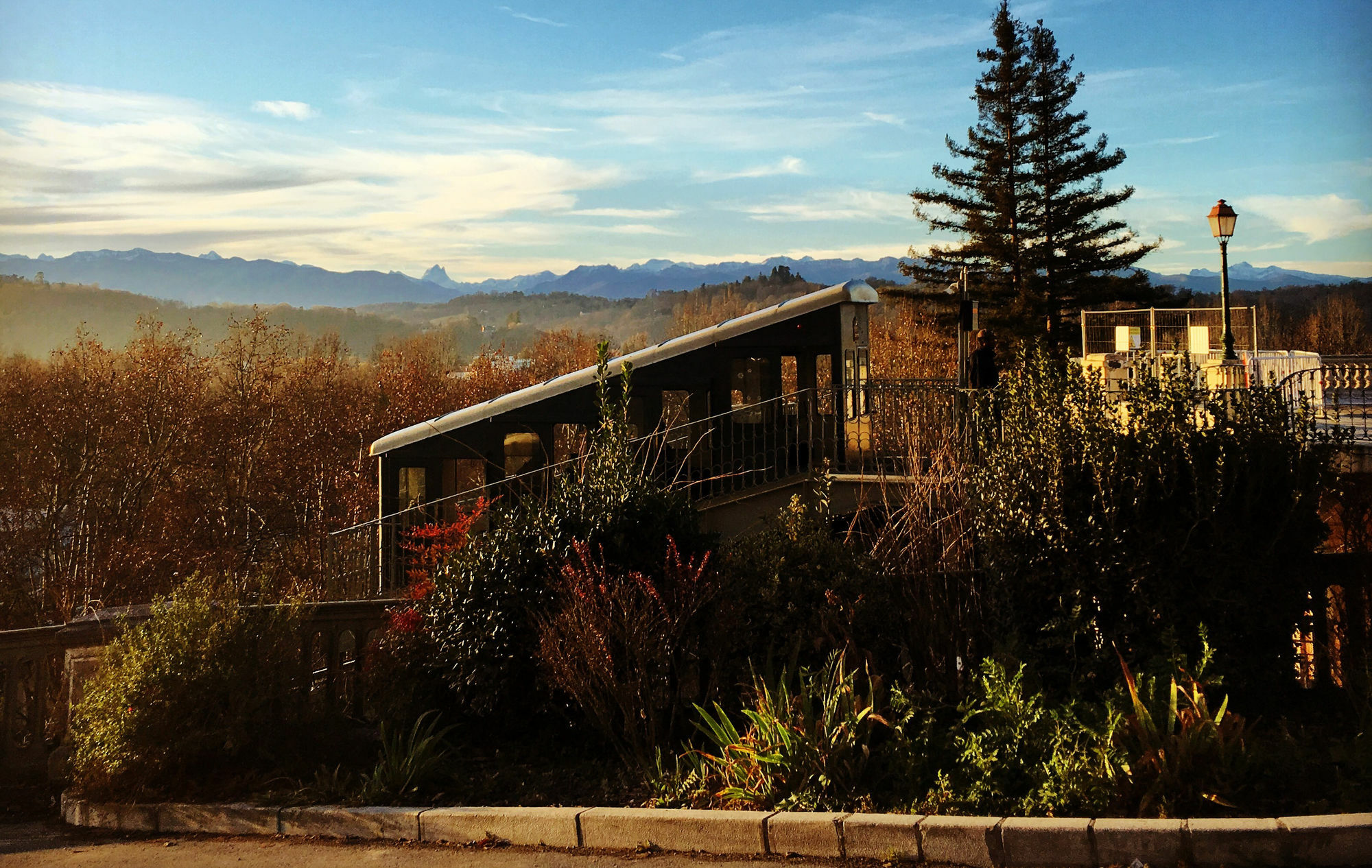 Bosquet Centre - Self Check In Budget Hotel
